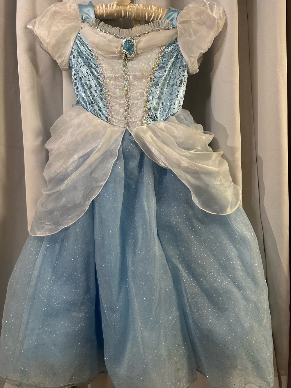 Disney Park Cinderella Gown girls 6/7 Bibbidi Bobbidi Boutique at Disneyland